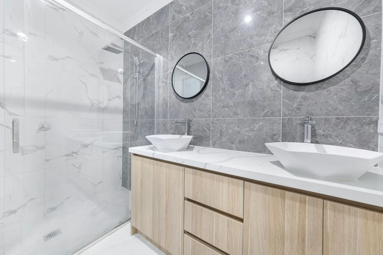 Experienced Bath to Shower Conversion professional